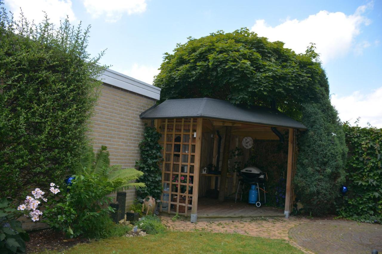 Mango House Homestay Zuidwolde  Eksteriør bilde