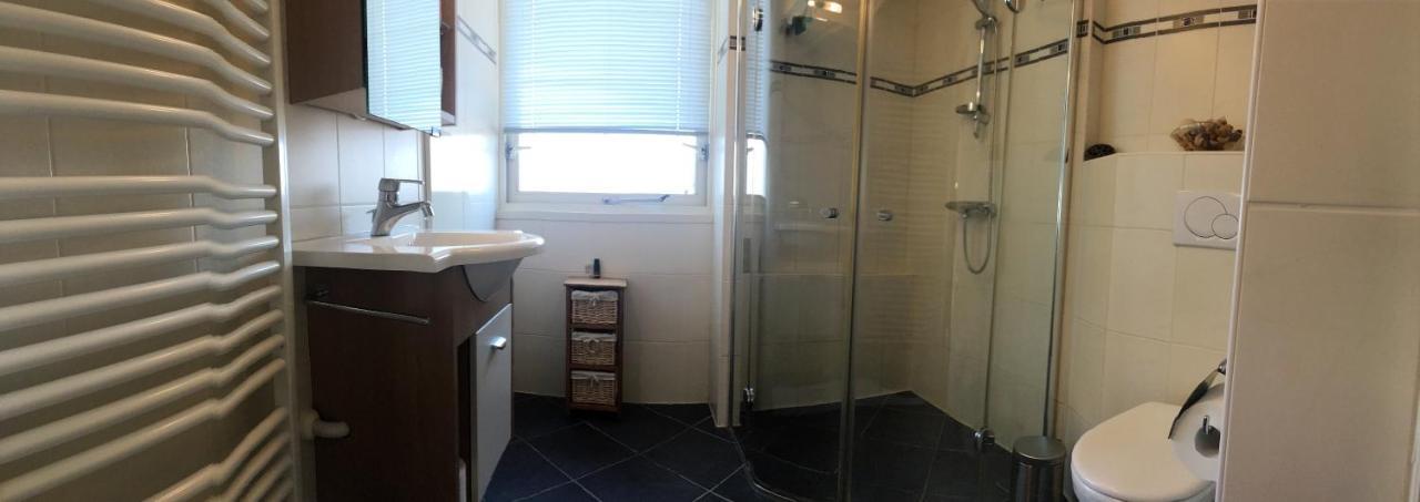 Mango House Homestay Zuidwolde  Eksteriør bilde